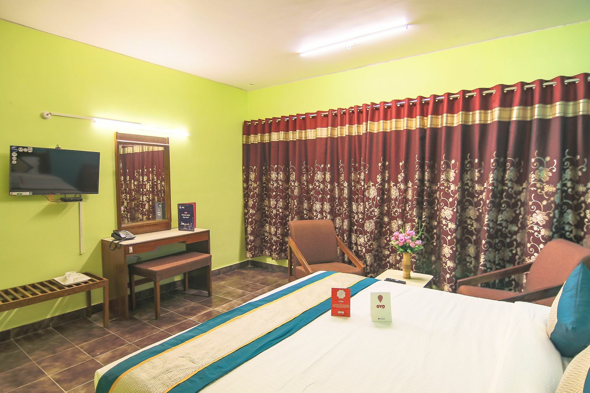 Oyo 10709 Hotel Sbt Visakhapatnam Buitenkant foto