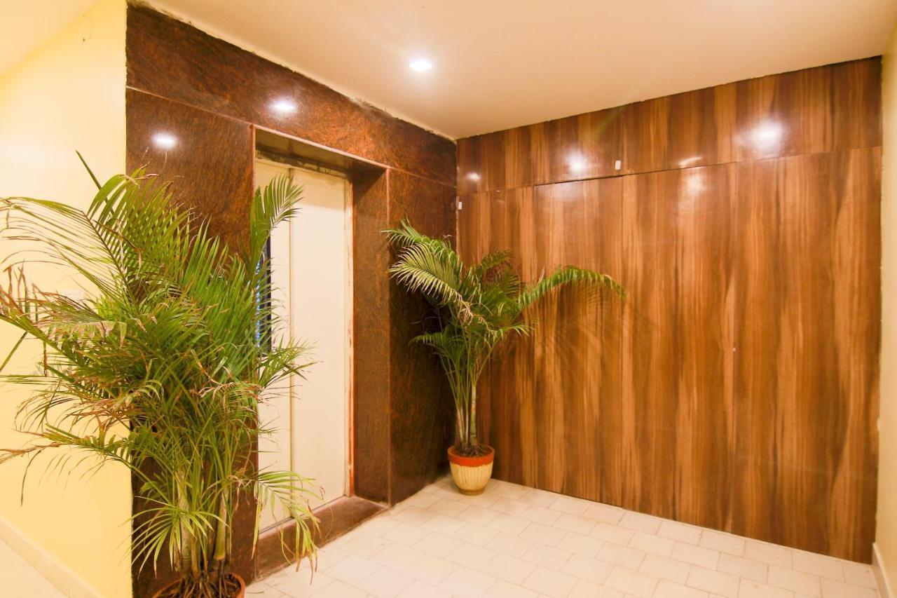 Oyo 10709 Hotel Sbt Visakhapatnam Buitenkant foto