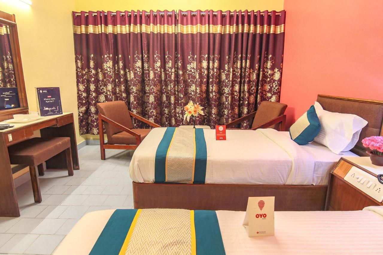 Oyo 10709 Hotel Sbt Visakhapatnam Buitenkant foto